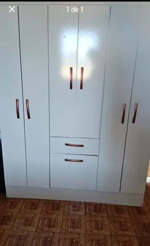 Guarda roupa casal