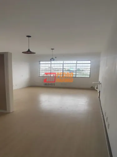 Sala Comercial no Bairro Vila Sacadura Cabral em Santo André