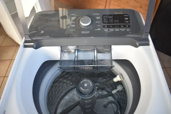 Venda de Máquina de Lavar Electrolux LEC15 Branca 15kg Premium
