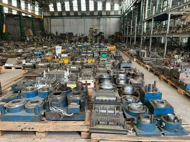 MOLDES E PORTA-MOLDES - VENDA NO KG