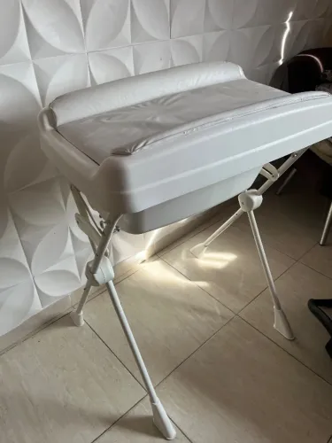 Banheira Burigotto com Suporte e Trocador