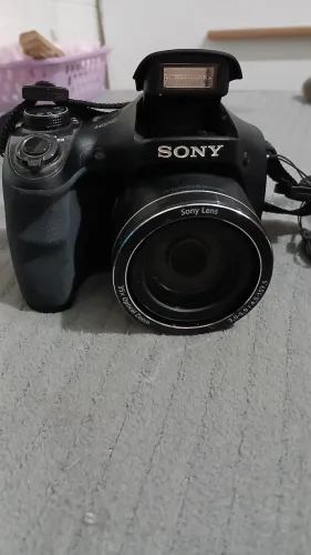 Câmera Sony DSC H-300