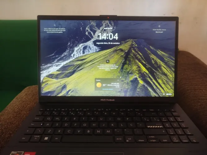 Notebook Asus Vivobook 15, Semi novo 256 GB SSD 8 GB RAM (Acompanha o carregador original)
