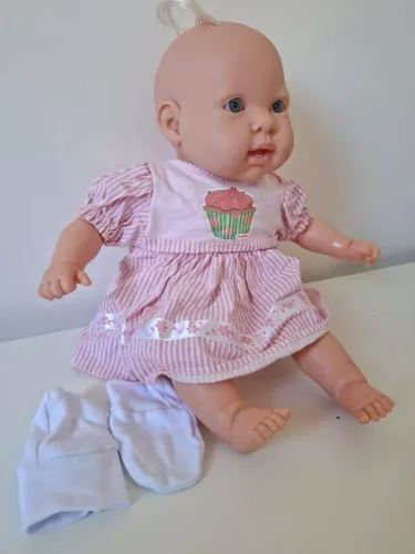 Boneca com acessórios