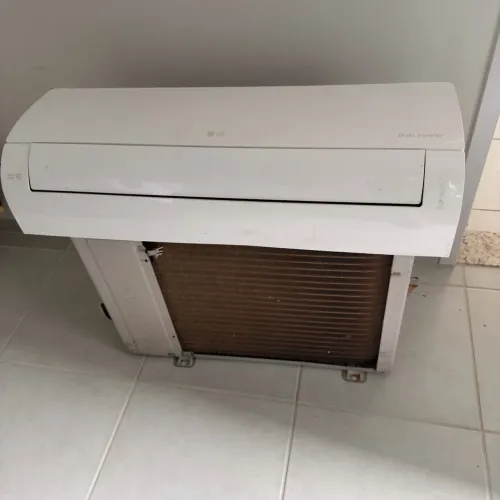 VENDO AR CONDICIONADO LG INVERTER 12 mil btus
