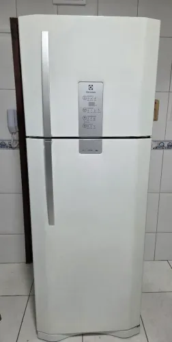 Geladeira Eletrolux 472 litros