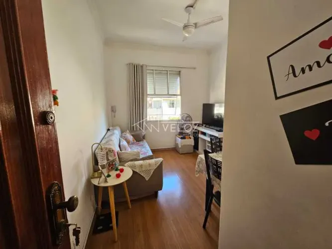 Apartamento : / Residencial / Santa Teresa