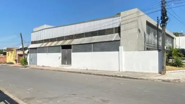 Galpão nível 1, área total de 790m2 no Novo Aleixo - Manaus - AM