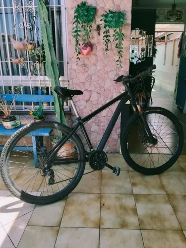 Bicicleta Aro 29 | c/ Marcha | Preta