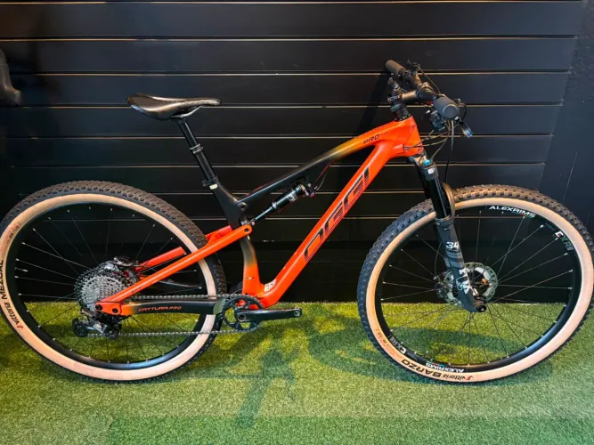 Bicicleta Oggi Cattura Pro XT T-20 TAM 17