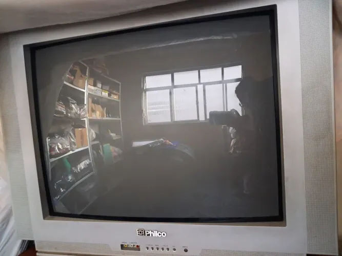 Vendo televisão