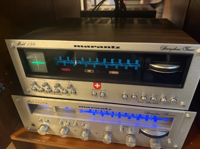 Tuner Marantz model 150