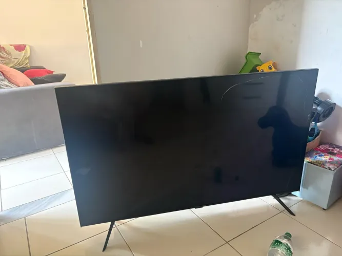 Televisão 55 polegadas com defeito