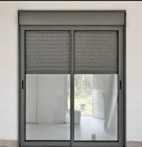 Porta Balcão Persiana Manual - cinza claro - 1.86 L