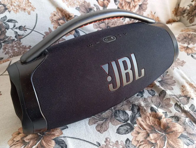 JBL Boombox 3