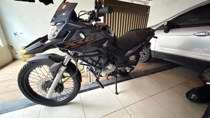 Vendo XRE 300 ABS ANO 2023 com 13 Mil Km