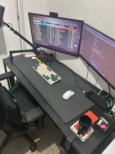 Mesa industrial para gamer/desenvolvedor + brindes - leia a descrição 