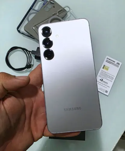 S25 PLUS (+) com 256gb 7meses de Garantia CURVELO