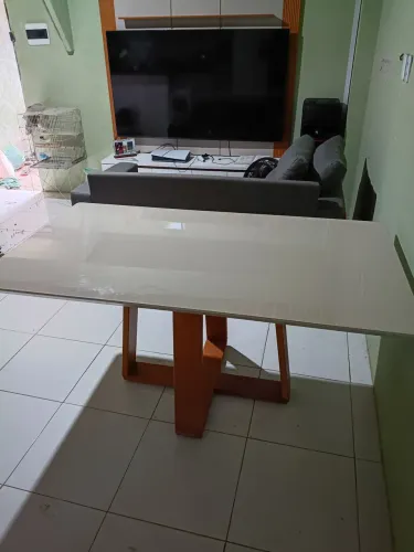 Mesa 6 Lugares Cobreart - NOVA (Sem Uso) - Madeira Maciça e Vidro