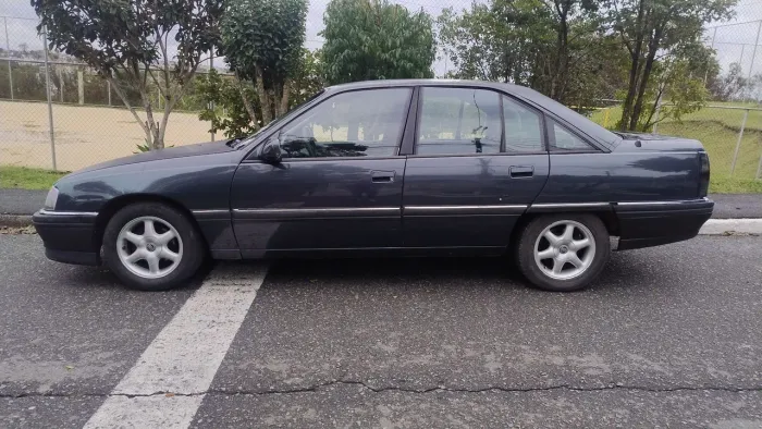 Chevrolet Omega GLS 2.2 / 2.0 (álcool) 1997