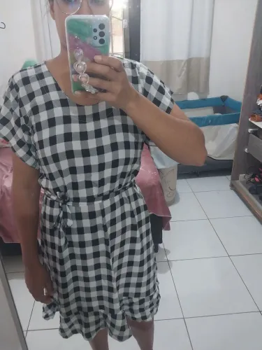 Vestido e blusa xadrez