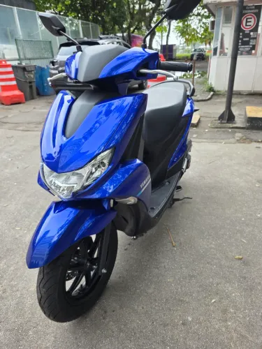 Yahama Fluo 2025 - Sem detalhe!!!!