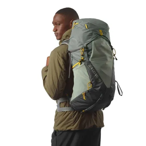 Mochila Salomon aerotrek 40L nova