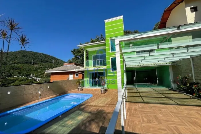 Casa 4 Dormitórios para venda em Florianópolis - SC