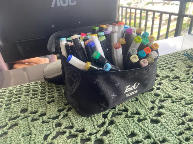 Kit canetas para colorir