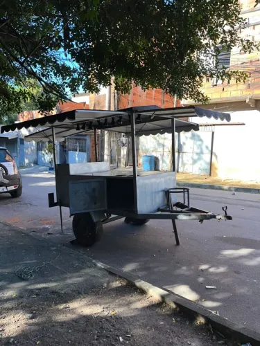 VENDE-SE TRAILER EMPLACADO,SÓ PEGAR E TRANSFERIR !!! ( A PLACA ESTÁ GUARDADA)