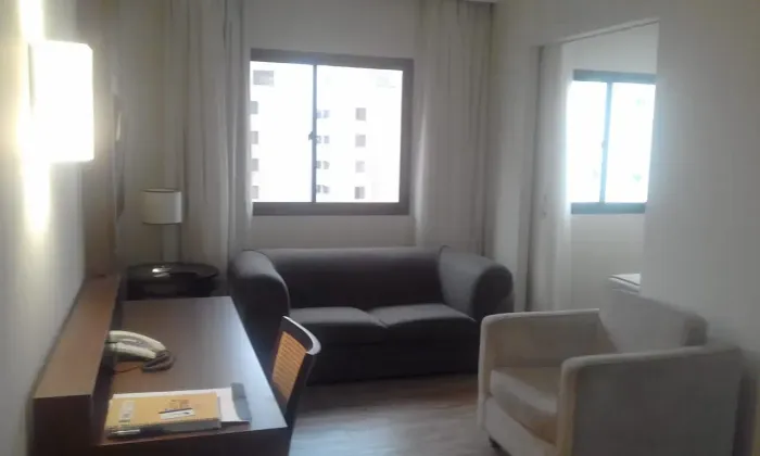 Imóvel para aluguel possui 34 metros quadrados com 1 quarto em Vila Olímpia - São Paulo -