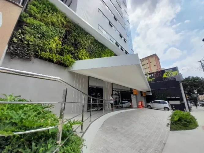 Ed. "Arya Tower" 24m² split, prédio novo c/ portaria 24h c/ biometria, estacionamento pago