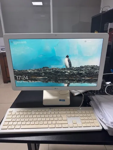 Dois computadores LG All In One 