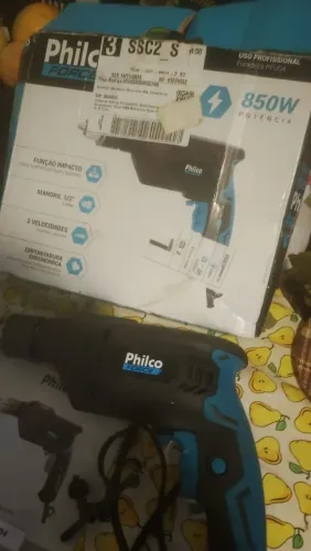 Furadeira Philco usada 1 vez