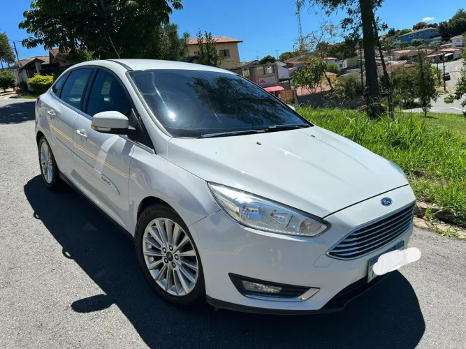 Ford Focus Fastback Tit./t.plus 2.0 Flex Aut. 2016