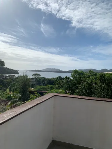 PAZ E TRANQUILIDADE Ótimo apt.Com uma vista incrível.