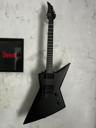 Guitarra S by Solar explorer