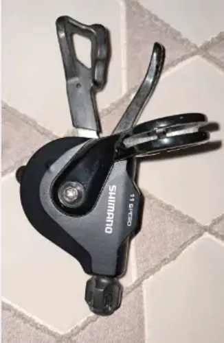 Shimano SL-RS700 11V