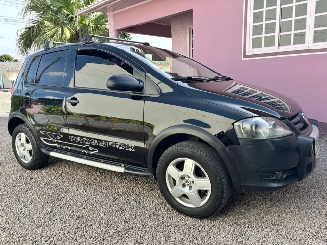 Volkswagen Crossfox 1.6 MI Total Flex 8V 5P 2010