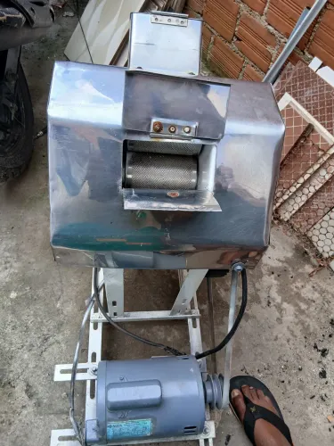 Maquina de caldo de cana
