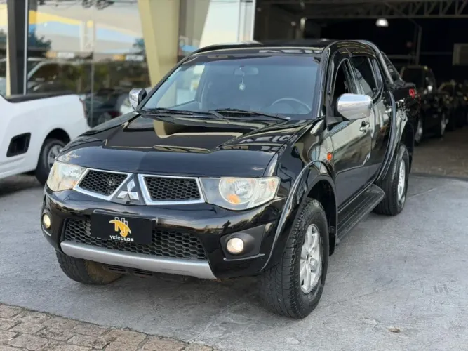 Mitsubishi L200 Triton HPE 3.2 CD TB Int.diesel AUT 2012