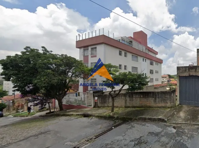 VENDO LOTE NO BAIRRO HAVAÍ - Lote plano e murado com 363m²
