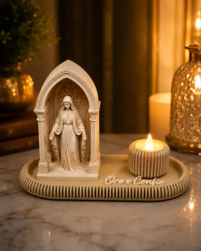 Decoração Nossa Senhora "Ore e Confie" com Vela LED