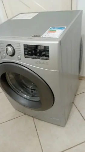 Lava e seca lG 8.5kg revisada com garantia entrega grátis !