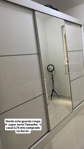 Vendo Guarda-roupa Novíssimo