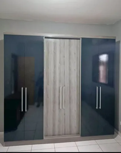 Guarda roupa usado bem conservado entrega e montagem grátis