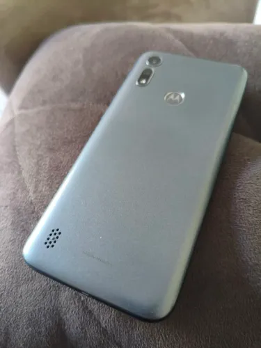 Moto E6i seminovo