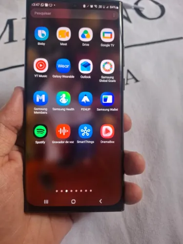 Celular novo em bom estado