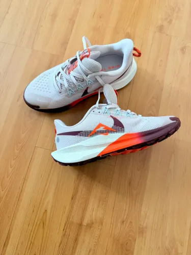 Tênis Nike pegasus trail