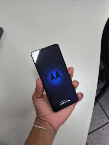 Moto G24 128GB - Usado